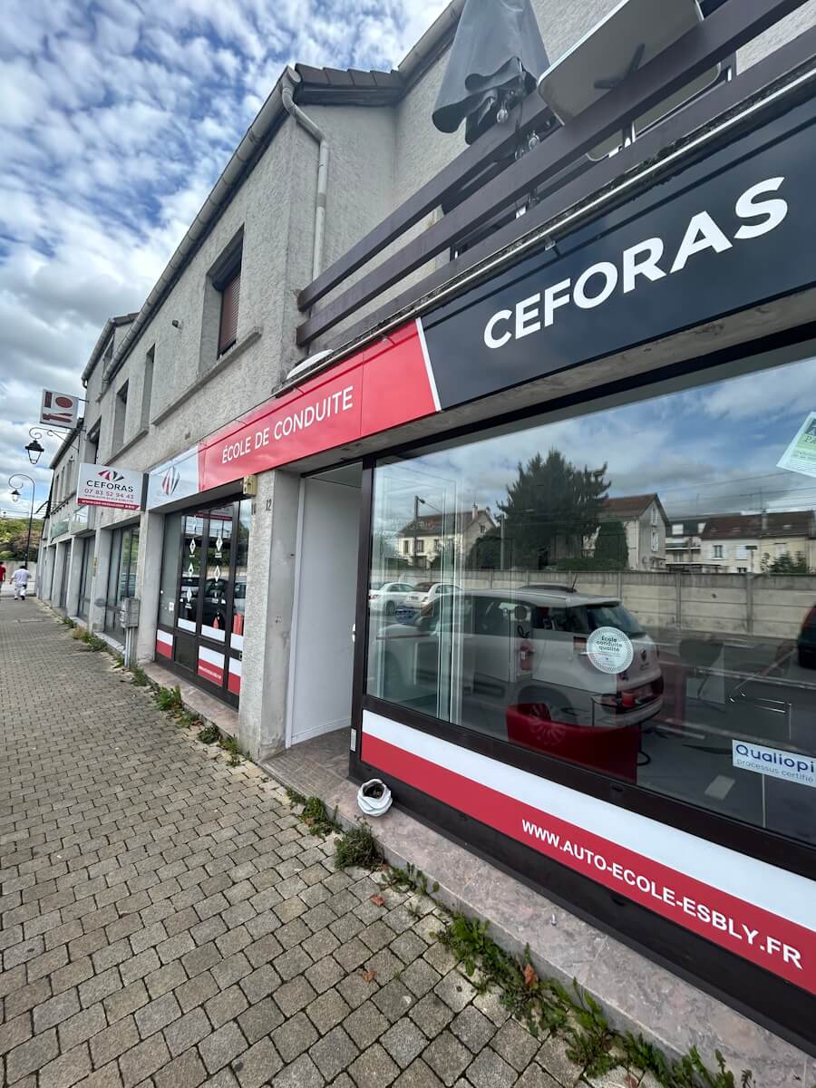Vitrine - Auto-école Ceforas Esbly